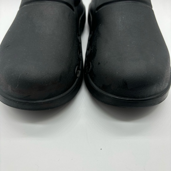 Oofos Ooclog Unisex 41 Womens 10 Mens 8 Recovery Clog Black Comfort Slip On - Picture 2 of 9